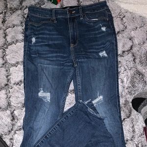 Ripped blue jeans! High rise!